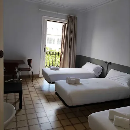 Hotel Monegal 2*