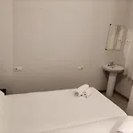 Hotel Monegal 2*