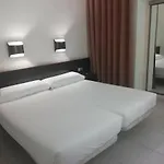 مونيغال فندق 2*