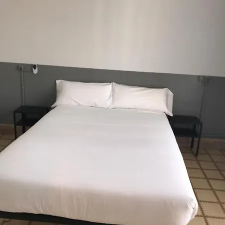 Отель Monegal Барселона