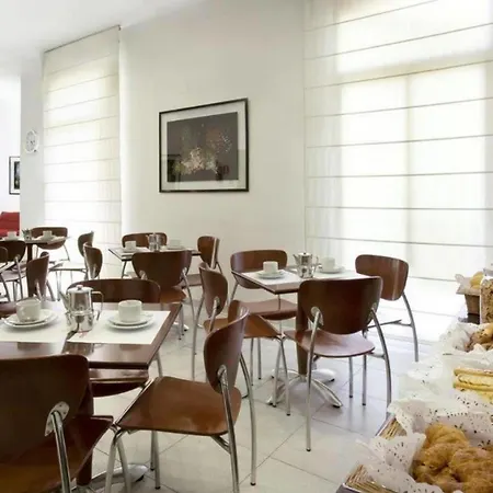 Monegal Hotel 2*