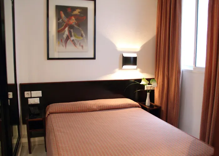 Monegal 2* Barcelona